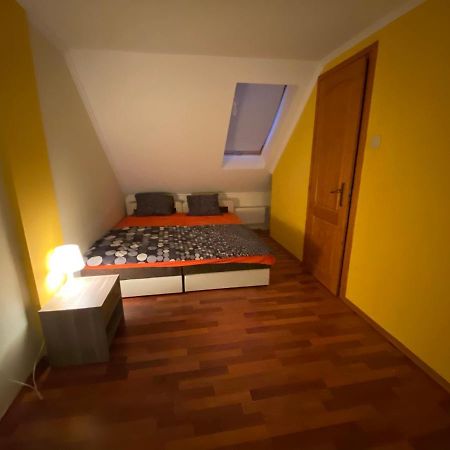 Mimi Apartman Gyula Exterior photo