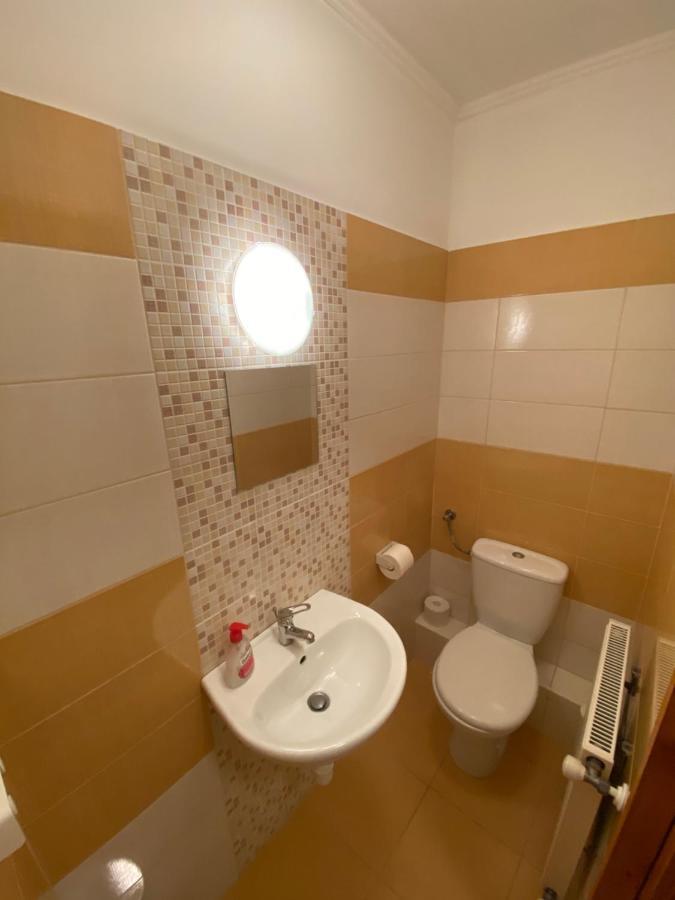 Mimi Apartman Gyula Exterior photo